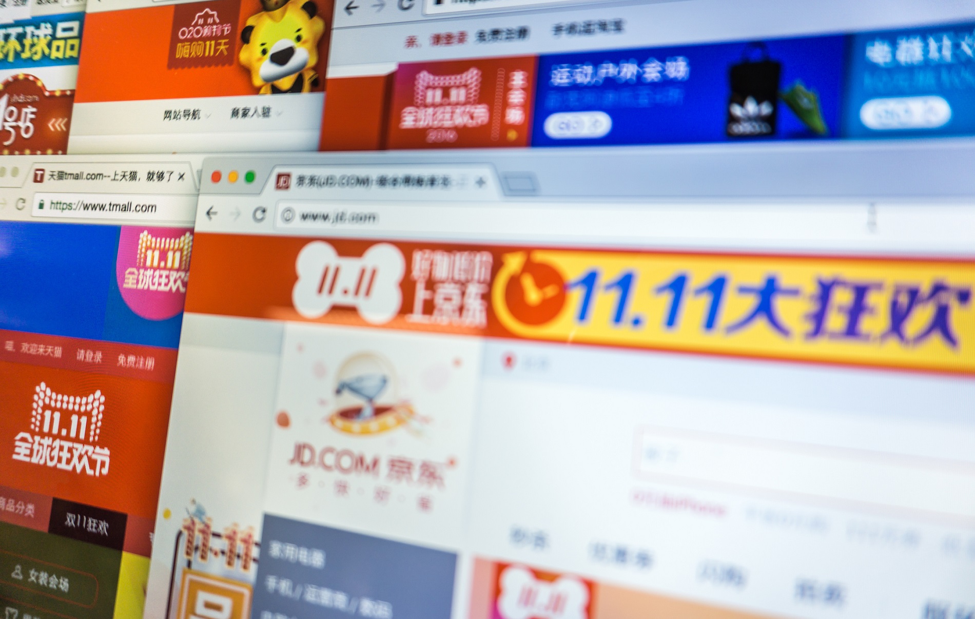 Chinese online shopping websites prepare Nov.11 big sales